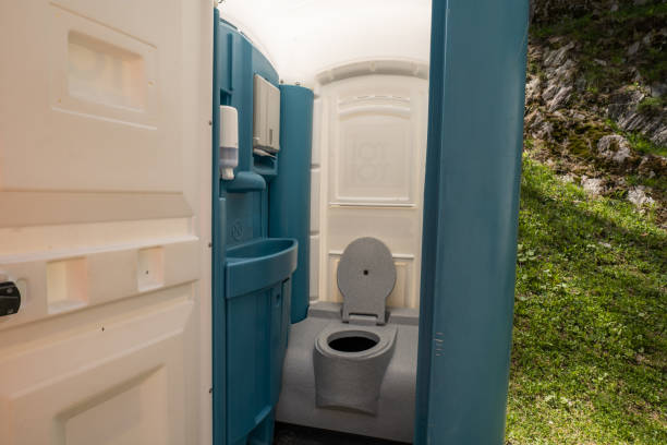 Portable Toilet Options We Offer in Alexandria, MN